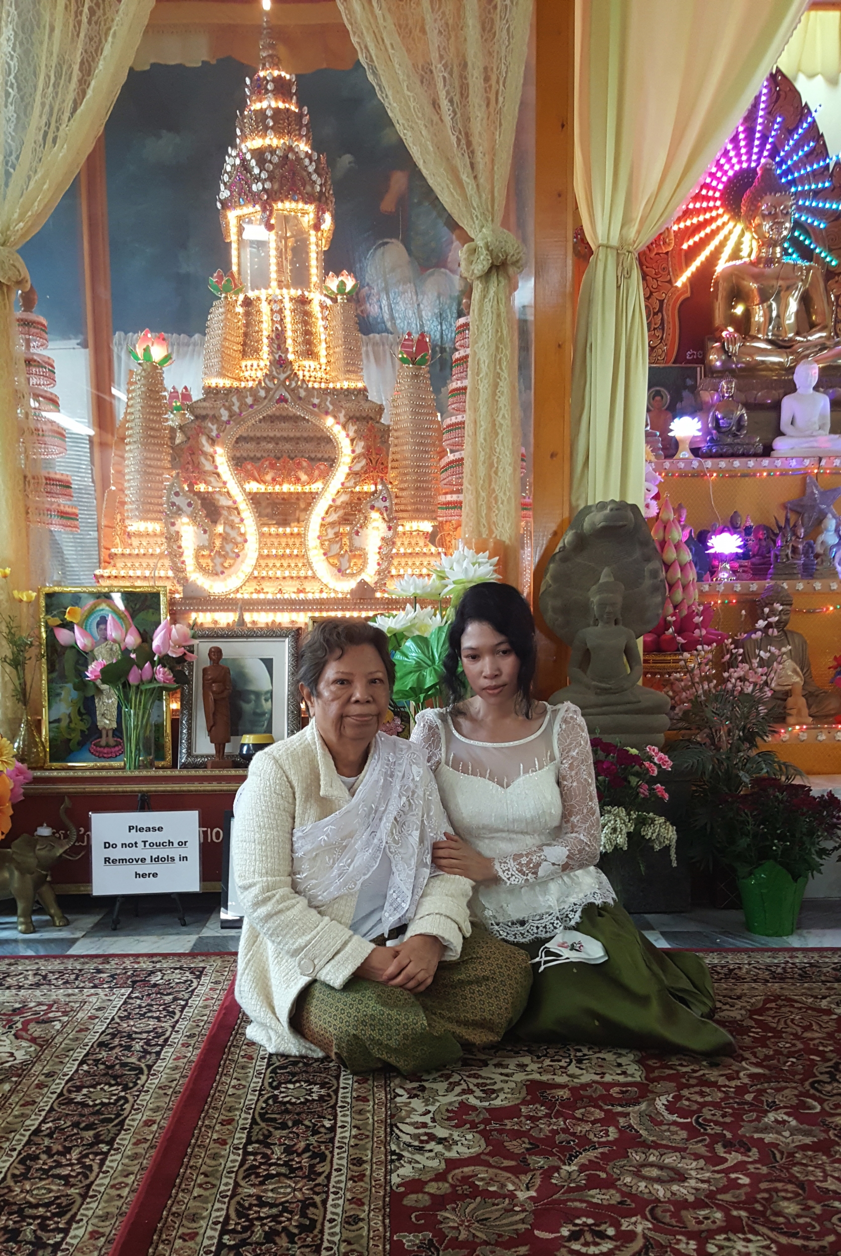 Jendhamuni and mom at Kiryvongsa on April 17, 2021 Jendhamuni and mom at Kiryvongsa on April 17, 2021